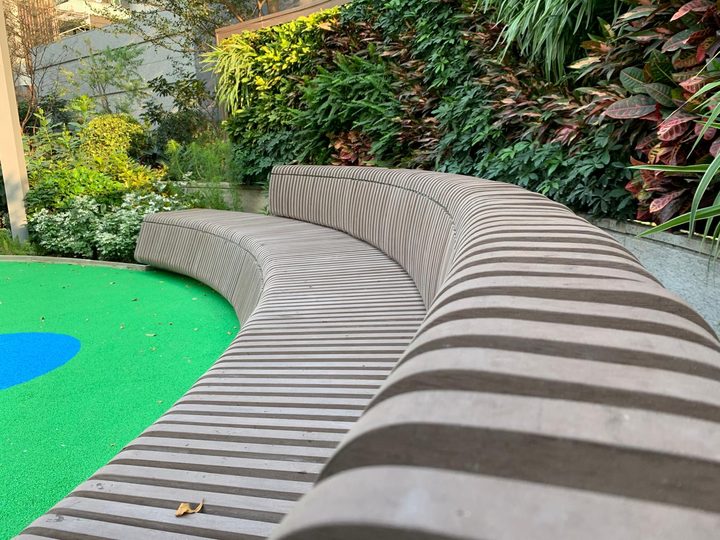 Kai Tak NKIL 6566 composite wood bench Hong Kong — photo 4